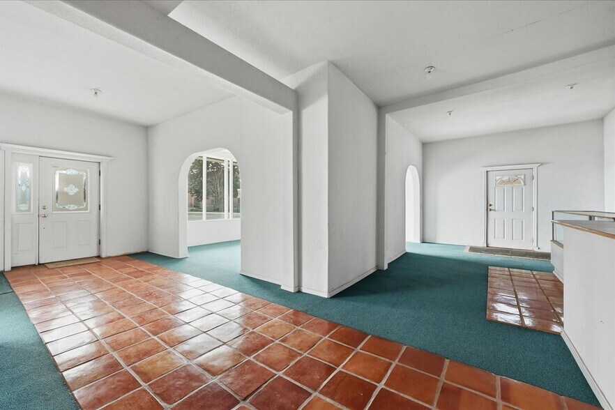 More Photos Of 437 SW 3rd St, Fruitland Freestanding For Sale