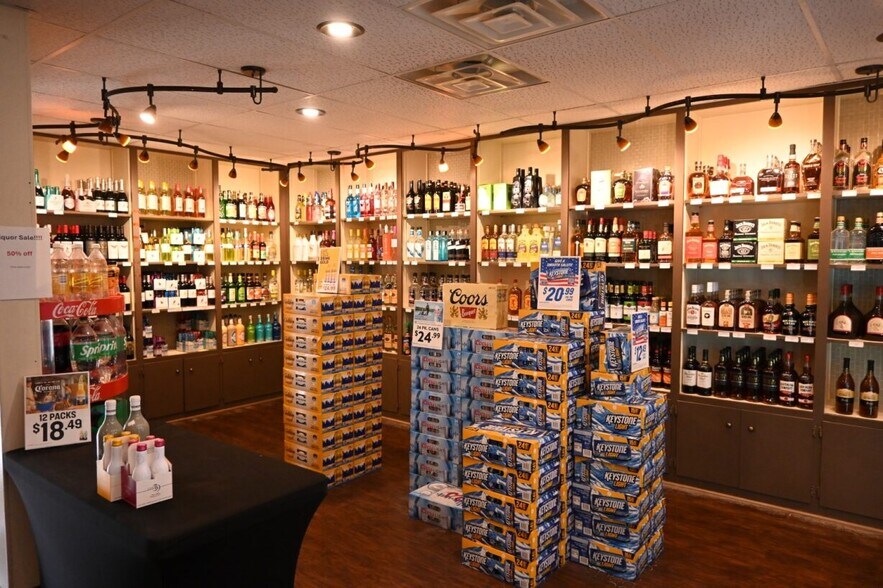 More Photos Of 345 Main St N, Renville Freestanding For Sale