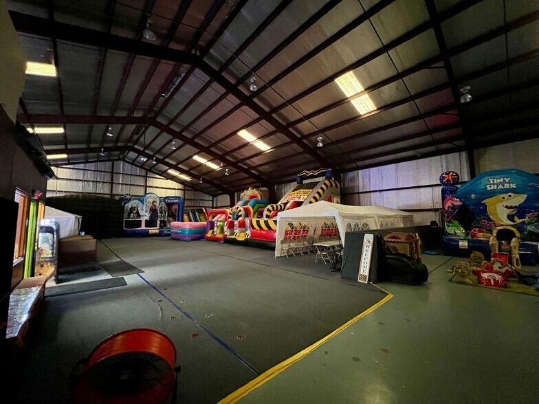 More Photos Of 210 Hewitt Rd, Hammond Warehouse For Sale