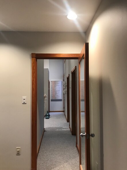 More Photos Of 976 Martin Luther King Jr Blvd, Chapel Hill Loft Creative Space For Lease