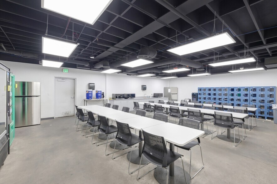 More Photos Of 14705 NW 25th Ct, Opa-locka Warehouse For Sale