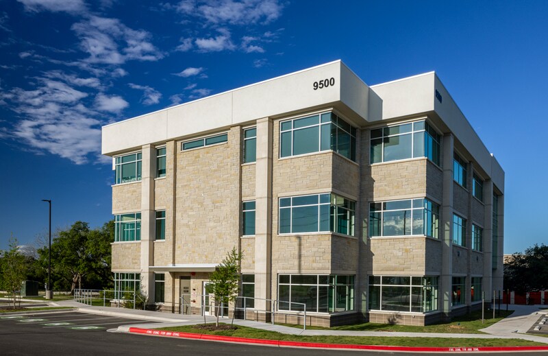 More Photos Of 9500 W Parmer Ln, Austin Unknown For Lease