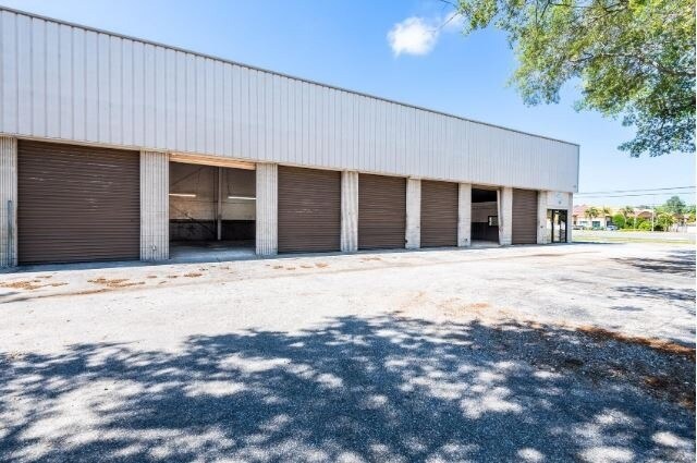 More Photos Of 12477 66th Street North, Largo Auto Repair For Lease
