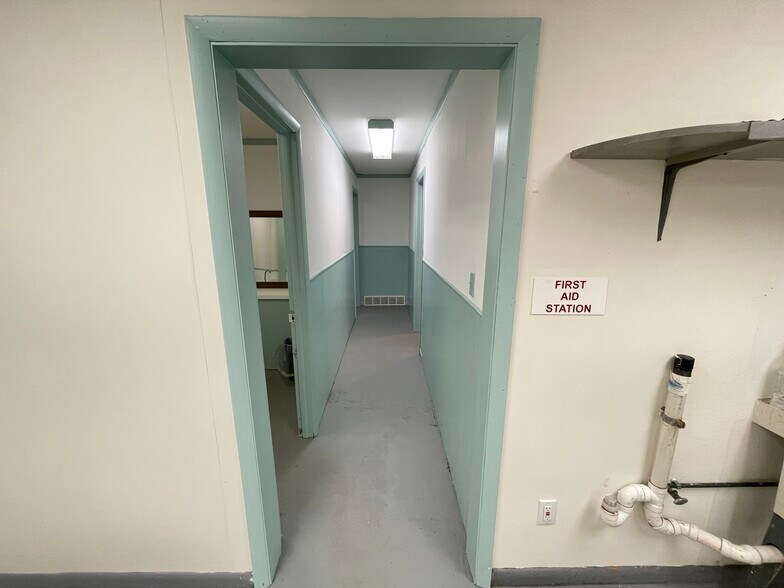 More Photos Of 6190 N Riverview Dr, Kalamazoo Warehouse For Sale