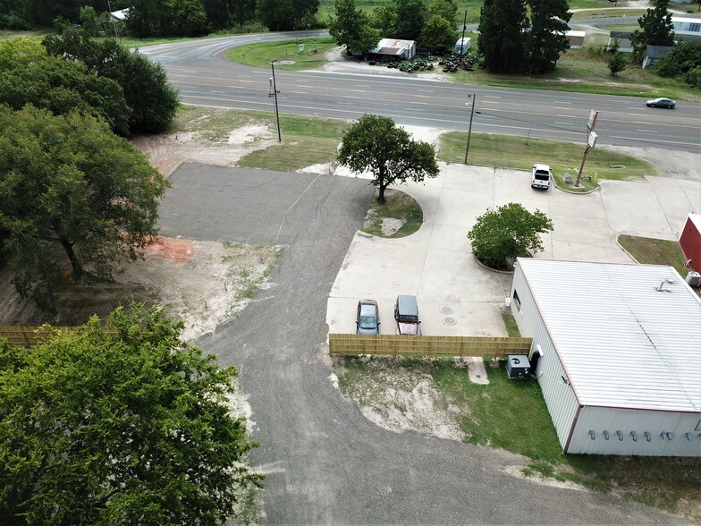 More Photos Of 3685 Highway 19, Huntsville Storefront Retail Residential For Sale