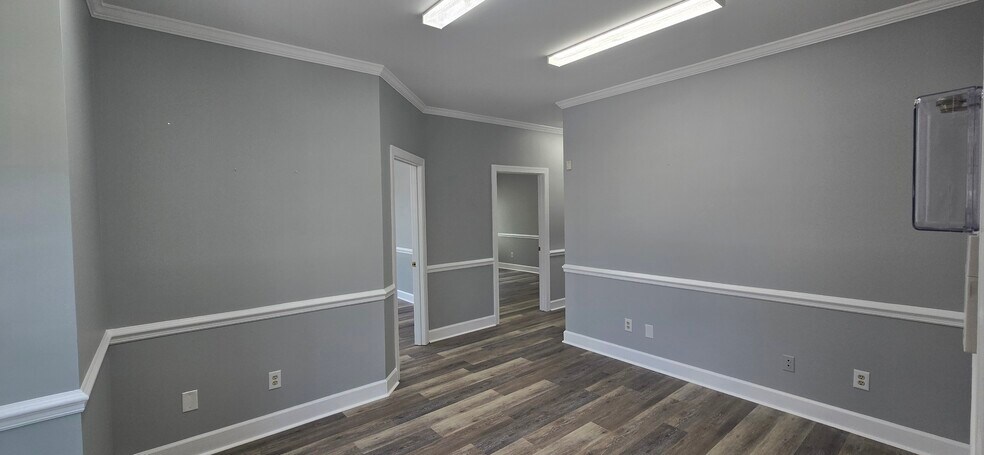 More Photos Of 2525 Raeford Rd, Fayetteville Medical For Lease