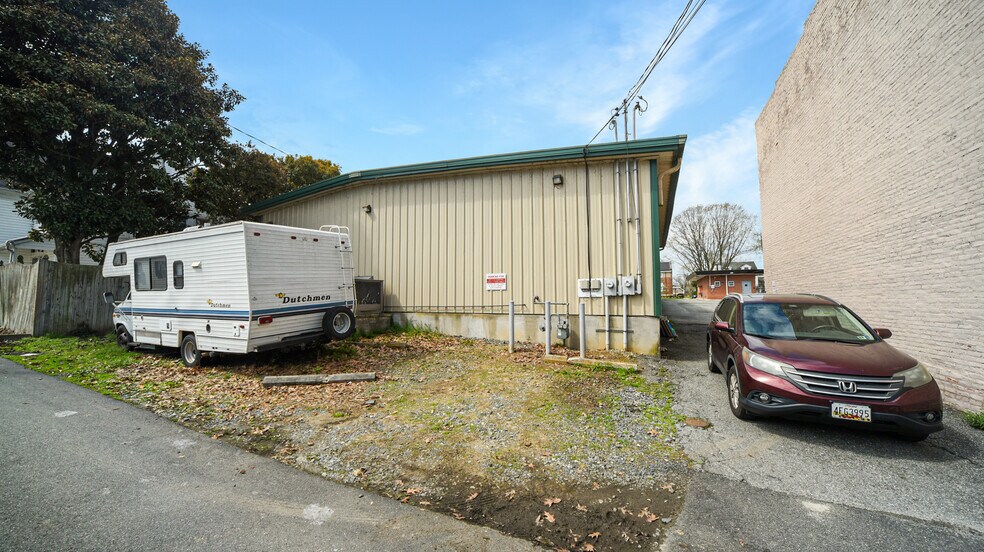 More Photos Of 311 N Union Ave, Havre De Grace Freestanding For Sale