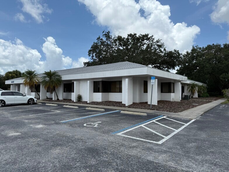 More Photos Of 34931 US Hwy 19 N, Palm Harbor Medical For Sale