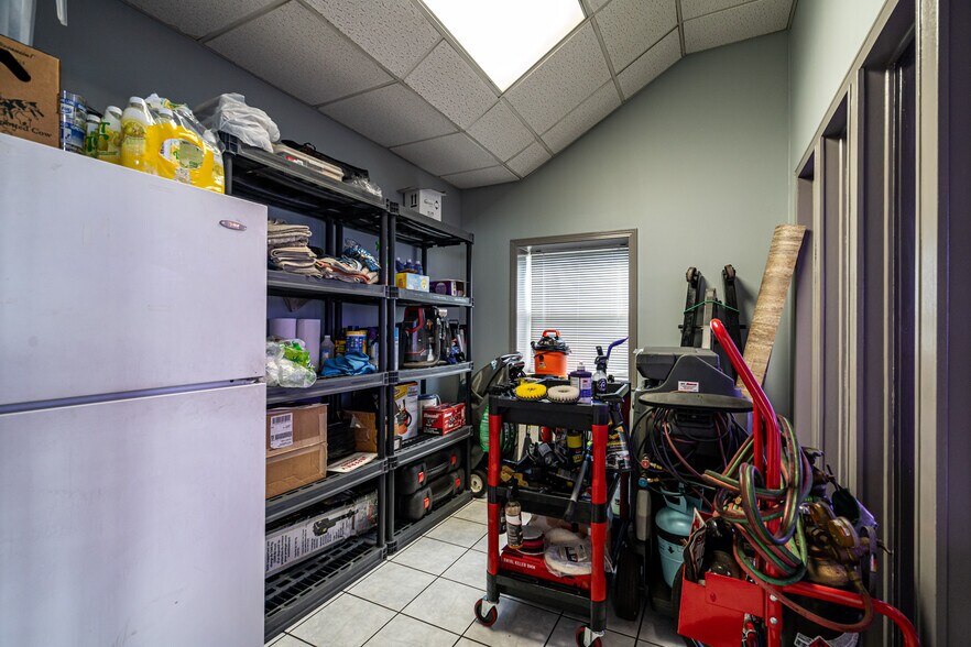 More Photos Of 5110 75th St, Kenosha Auto Dealership For Sale