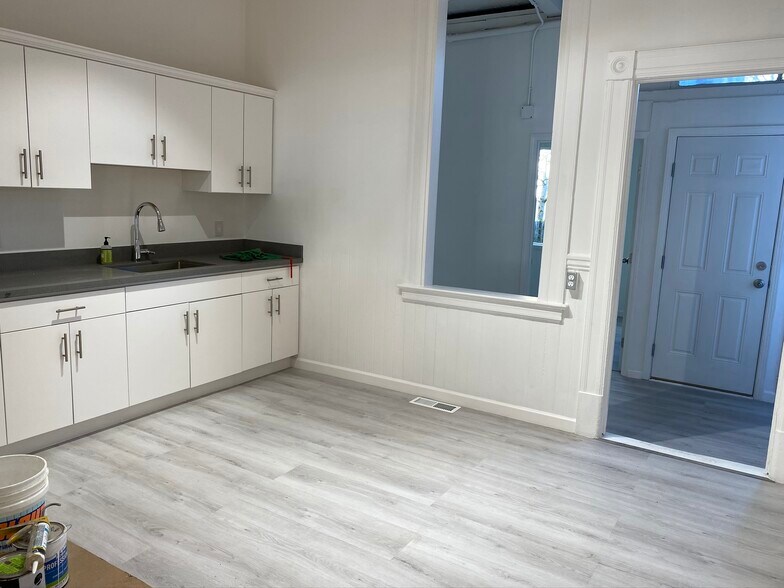 More Photos Of 1461 Church St, San Francisco Office Residential For Lease