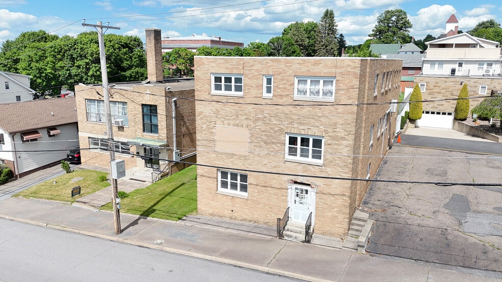 More Photos Of 741-755 N Vine St, Hazleton Office For Sale