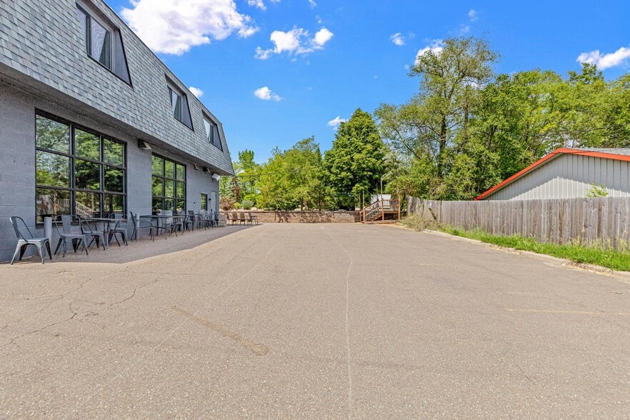 More Photos Of 4466 Centerville Rd, White Bear Lake Storefront Retail Residential For Sale