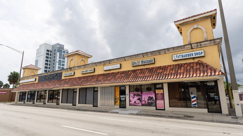 More Photos Of 2215-2223 S Federal Hwy, Fort Lauderdale Storefront For Lease