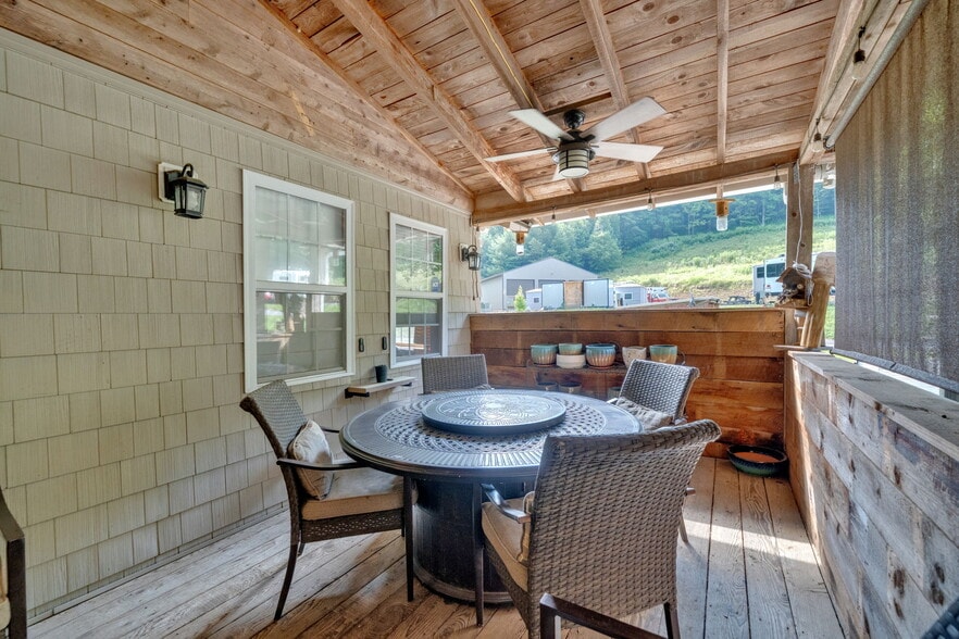 More Photos Of 5340 US-321, Butler Specialty For Sale