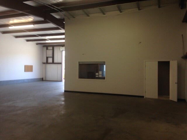 More Photos Of 1418 Harbin Cir, Valdosta Warehouse For Lease
