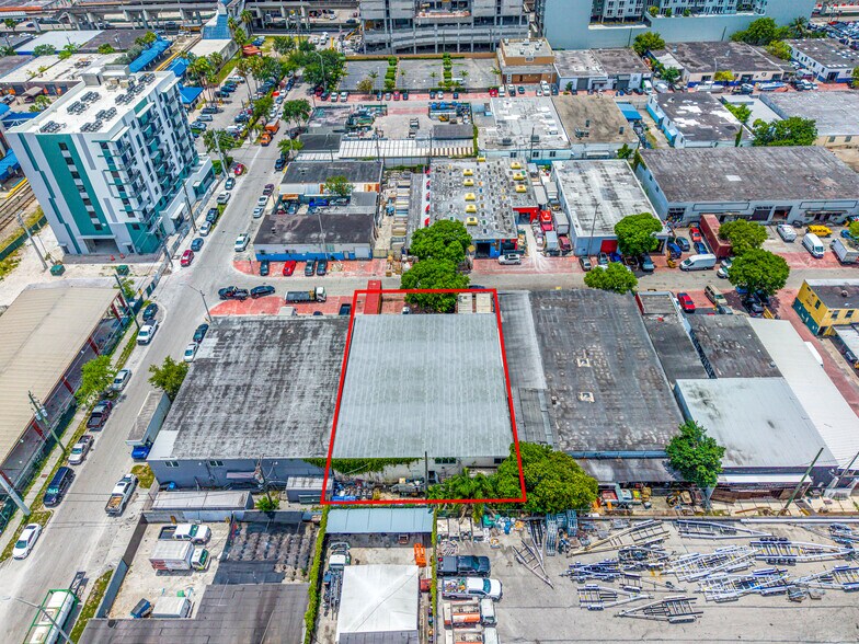 Primary Photo Of 1058 27th St, Hialeah Industrial For Lease