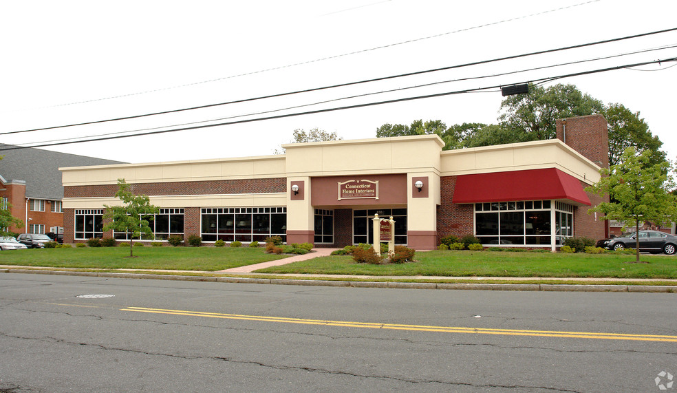 Primary Photo Of 830 Farmington Ave, West Hartford Freestanding For Sale