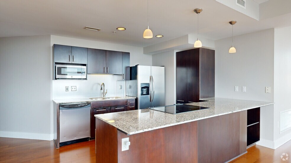 More Photos Of 909 Walnut St, Kansas City Apartments For Lease