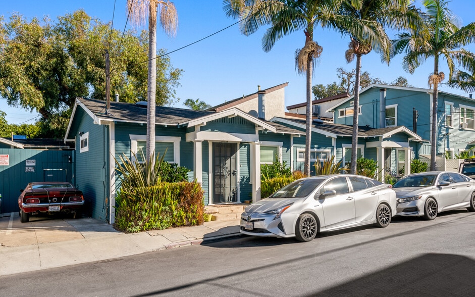 More Photos Of 2008-2020 Strongs Dr, Venice Apartments For Sale