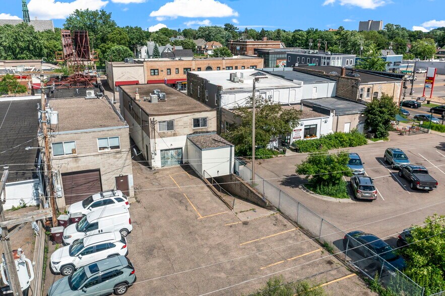 More Photos Of 735-737 Snelling Ave N, Saint Paul Storefront Retail Office For Lease