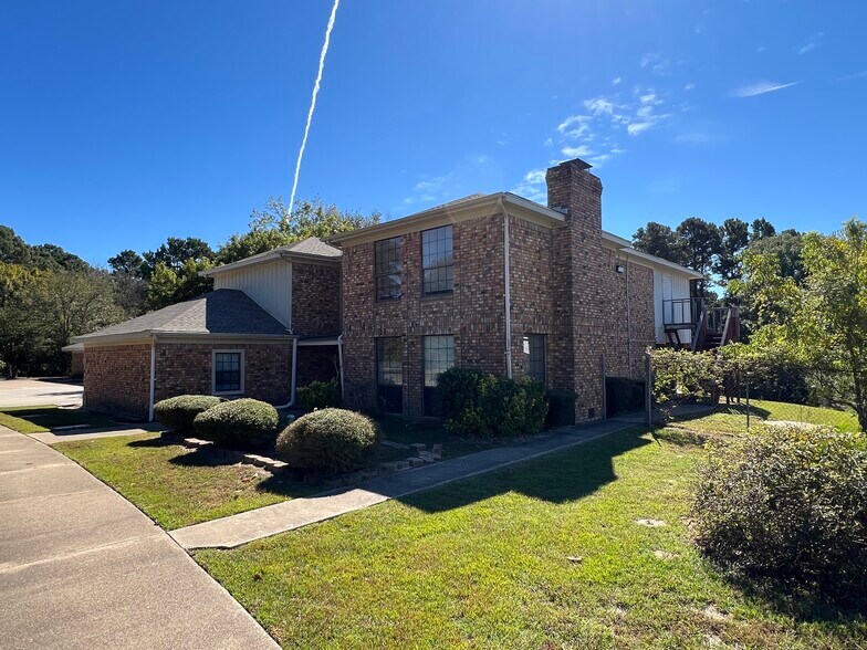 More Photos Of 3770 Private Road 3439, Longview Flex For Sale