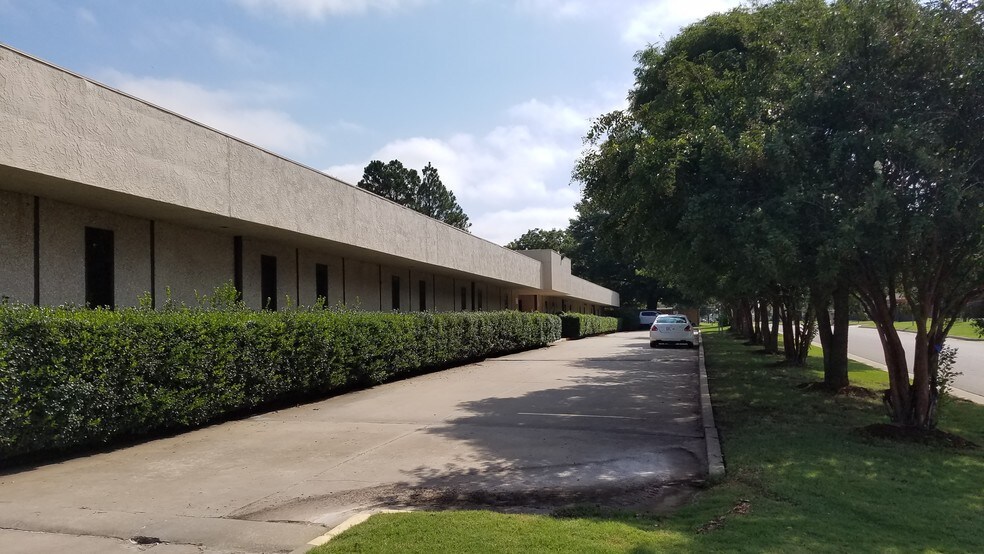 More Photos Of 8524 S Western Ave, Oklahoma City Medical For Sale