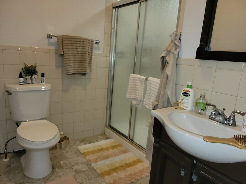 More Photos Of 905 Grand Ave, Asbury Park Apartments For Sale