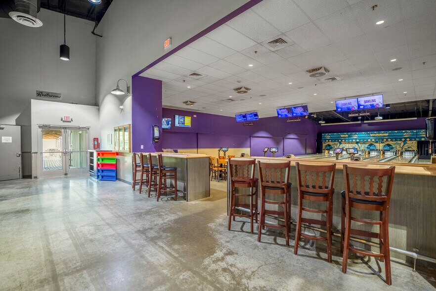 More Photos Of 13027 TX-105 E, Cut And Shoot Sports And Entertainment For Sale