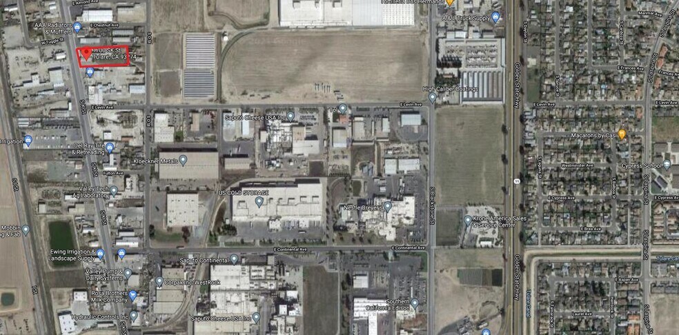 More Photos Of 1700 S K St, Tulare Storefront Retail Office For Lease