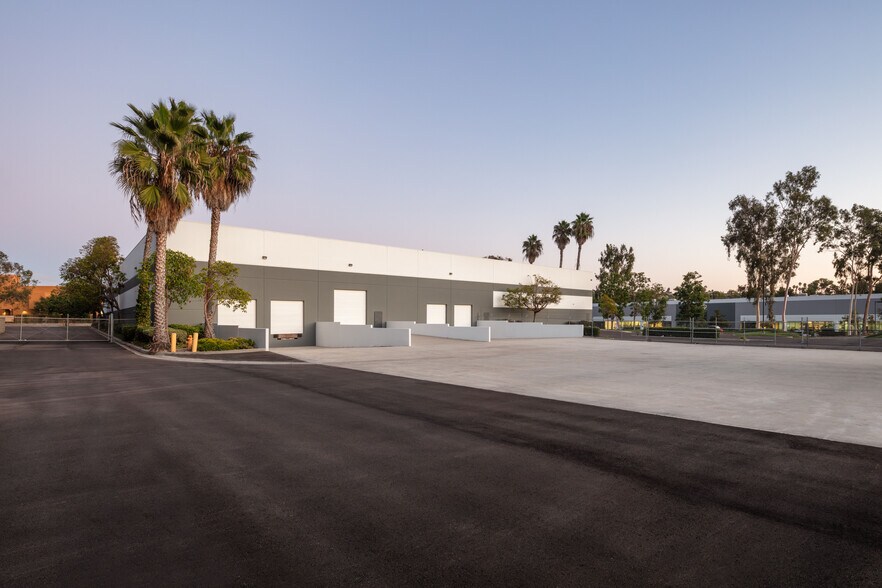 More Photos Of 4056 Calle Platino, Oceanside Warehouse For Lease