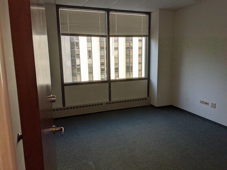 More Photos Of 1111 N Wells St, Chicago Office For Lease