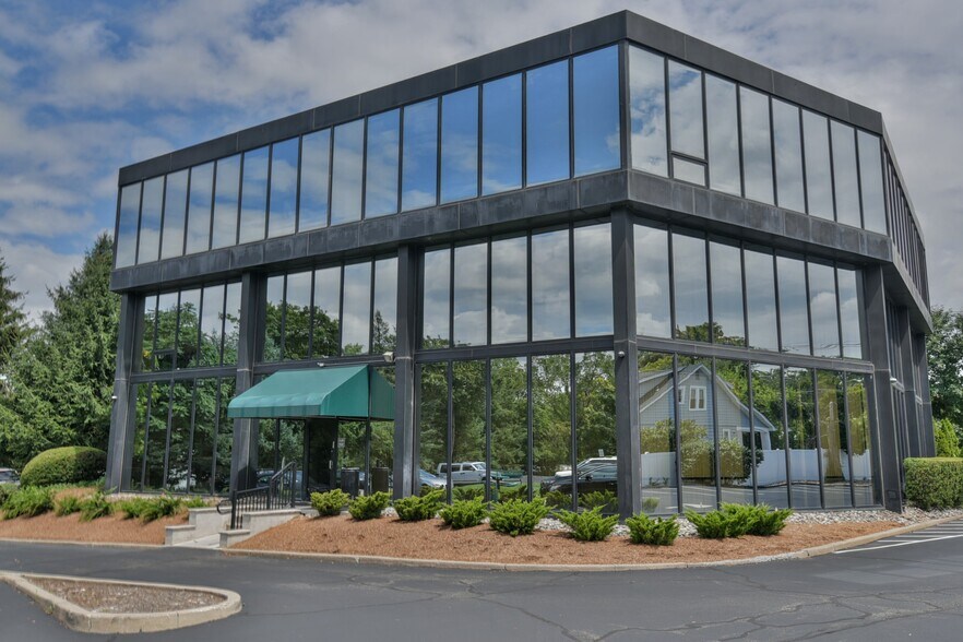 More Photos Of 545 Island Rd, Ramsey Medical For Lease