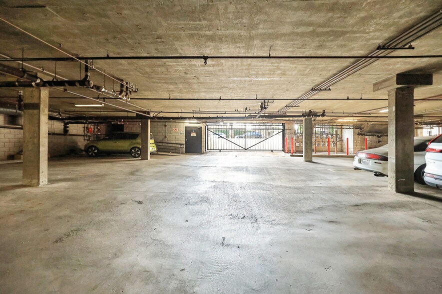 More Photos Of 1818-1826 Vassar St, Glendale Apartments For Sale