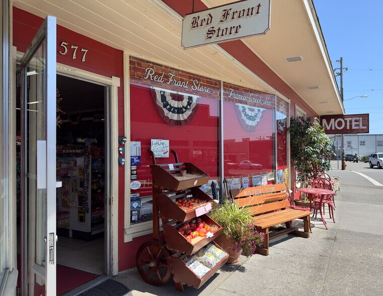More Photos Of 577 Main St, Ferndale General Retail For Sale