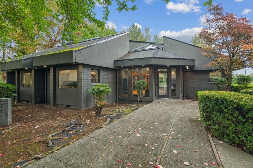 More Photos Of 1230 Fryar Ave, Sumner Coworking Space