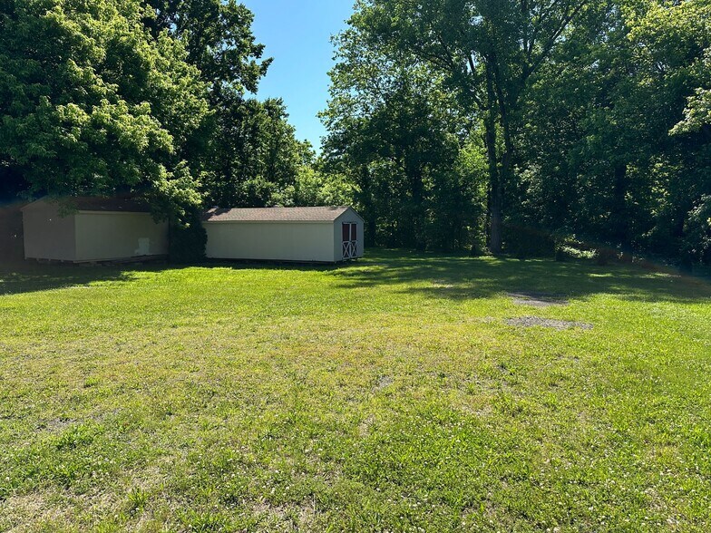 More Photos Of 133 Route 130, Bordentown Freestanding For Sale