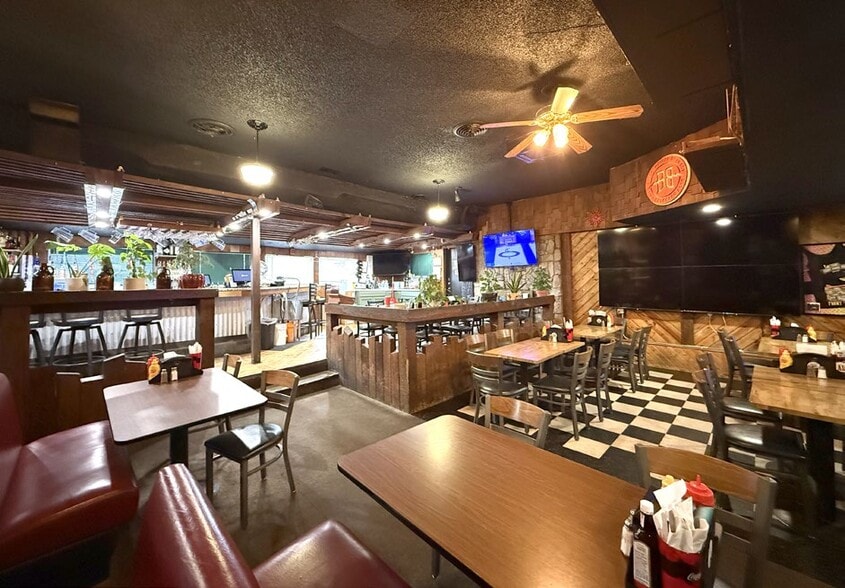 More Photos Of 7779 Morrison Rd, Lakewood Restaurant For Sale