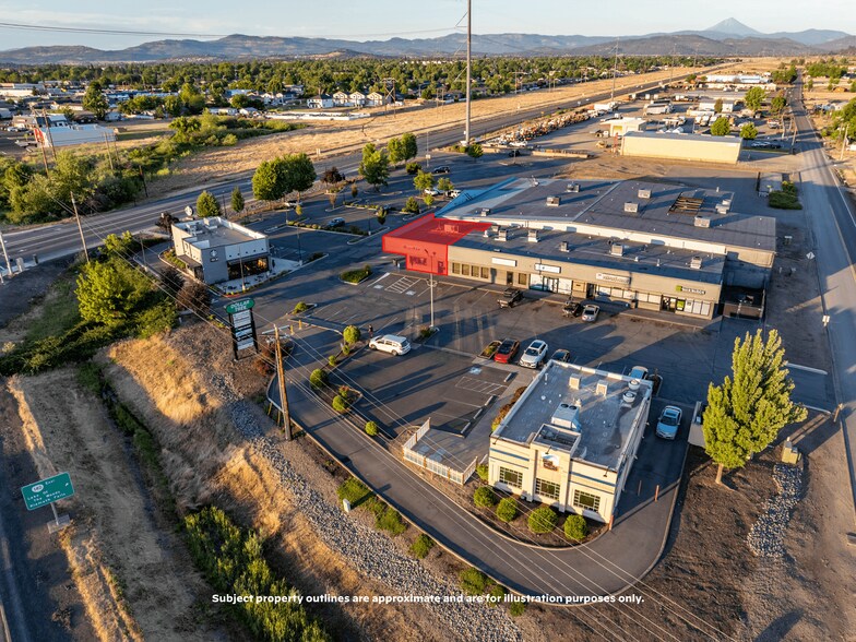 More Photos Of 7338 Crater Lake Hwy, White City Freestanding For Sale