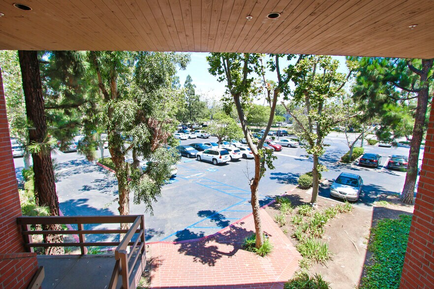 More Photos Of 17821 E 17th St, Tustin Loft Creative Space For Lease