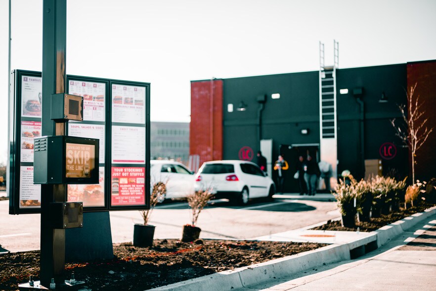 More Photos Of 10313 Metcalf Ave, Overland Park Fast Food For Sale