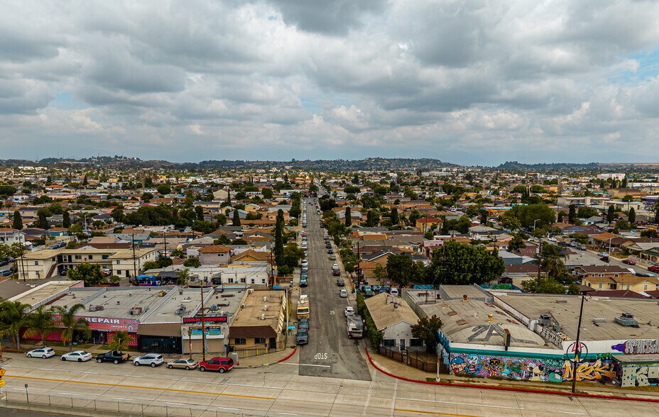 More Photos Of 4901 Telegraph Rd, East Los Angeles Flex For Sale