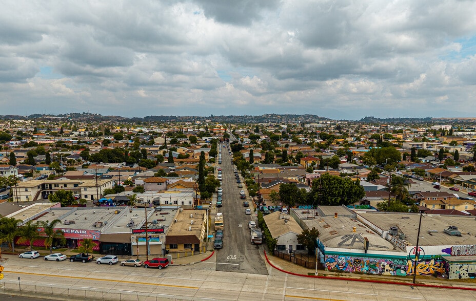 More Photos Of 4901 Telegraph Rd, East Los Angeles Flex For Sale
