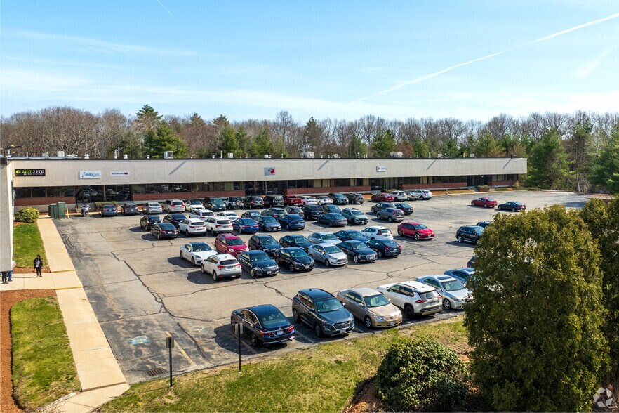 More Photos Of 84 October Hill Rd, Holliston Flex For Lease