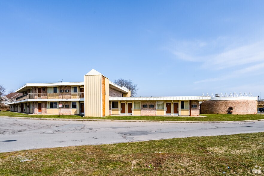 More Photos Of 4853 W Henrietta Rd, Henrietta Hotel For Sale