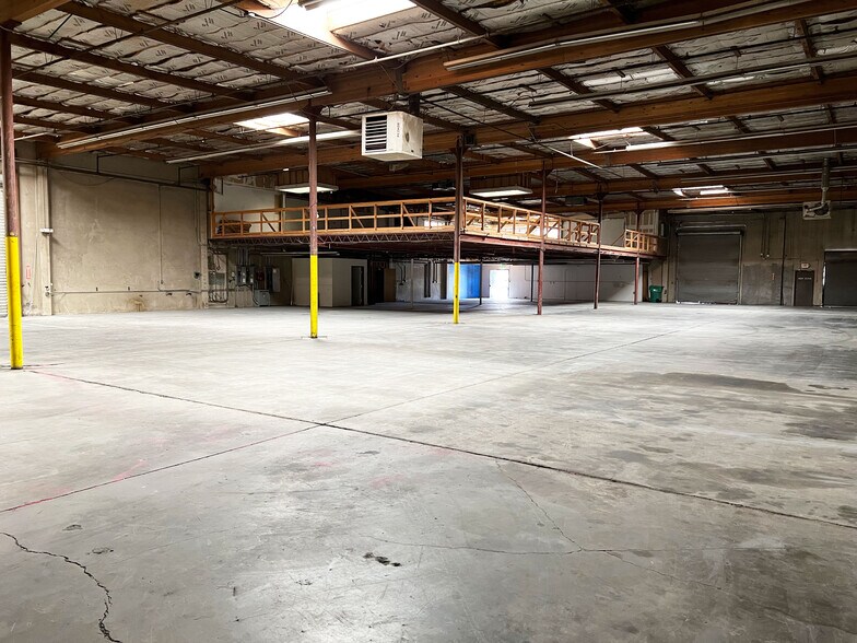 More Photos Of 865-871 Deming Way, Sparks Warehouse For Lease