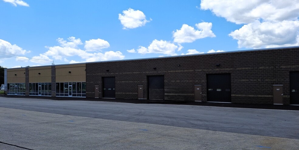 More Photos Of 140 E Rawson Ave, Oak Creek Unknown For Lease