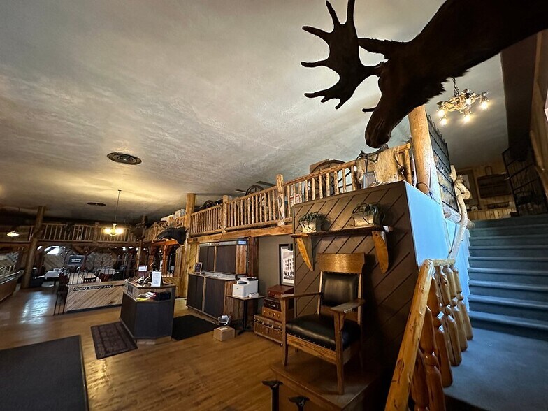 More Photos Of 355 S Washington St, Afton Hotel For Sale