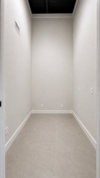 More Photos Of 3825 Quanah Hill Rd, Weatherford Light Distribution For Lease
