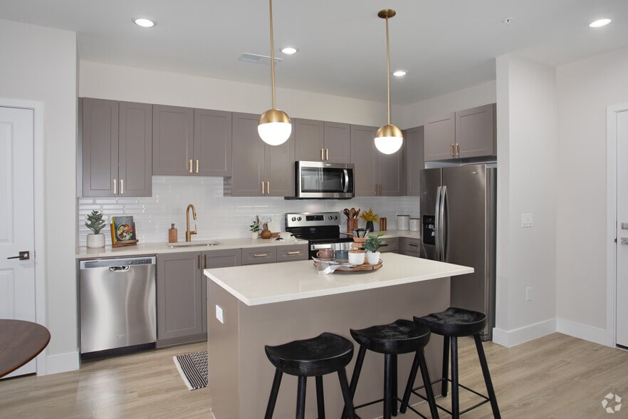 More Photos Of 4040 Gateway Dr, Fairfax Apartments For Lease