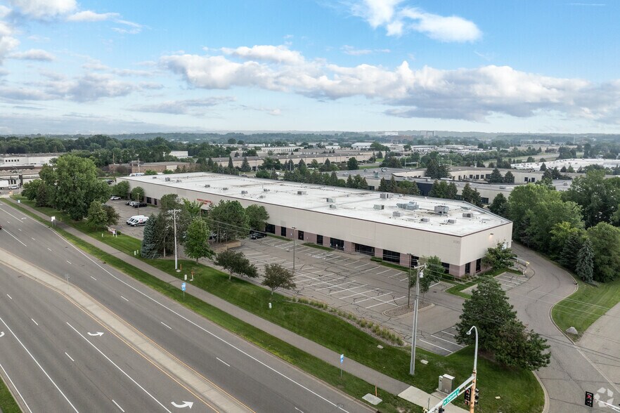 More Photos Of 3030 Lexington Ave S, Eagan Light Manufacturing For Lease